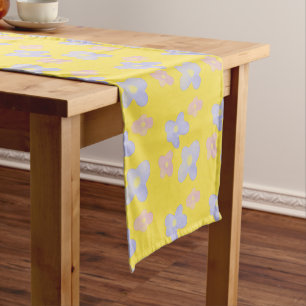 Chemin De Table Court Fleurs bleu rose sur jaune vif