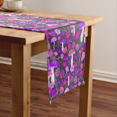 Chemin De Table Court Flores et champignons Roses, violets et noirs (In Situ)