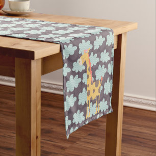 Chemin De Table Court Giraffe et nuages
