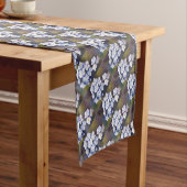 CHEMIN DE TABLE COURT GORGEOUS FORGET-ME-NOTS (In Situ)