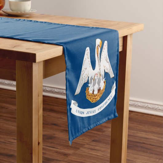 Chemin De Table Court Graphique Drapeau Dynamique Louisiane sur un (In Situ)