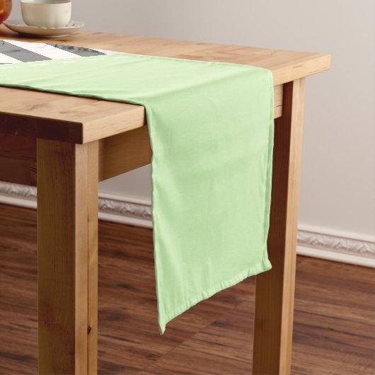 Chemin De Table Court Gray Zigzag, Gray Chevron, Zigzag Pattern, Mint (In Situ)