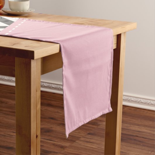 Chemin De Table Court Gris Zigzag, Gris Chevron, Motif Zigzag, Rose (In Situ)