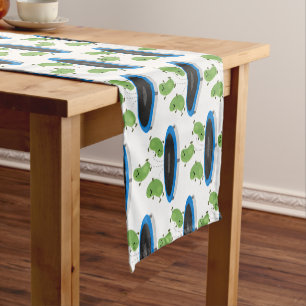 Chemin De Table Court Haricots verts mignons sur dessin animé trampoline