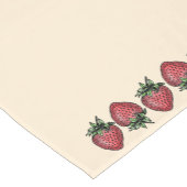 Chemin De Table Court Inspiration fraîche de fruit d'été de fraises (Coin)