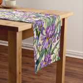 Chemin De Table Court Iris violet sur Ecru Scroll (In Situ)