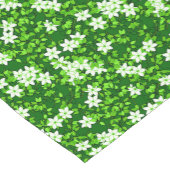 Chemin De Table Court Jasmin Blanc Parmi Les Feuilles Verts (Coin)