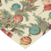 Chemin De Table Court Kitschy Santa and Ornaments  (Coin)