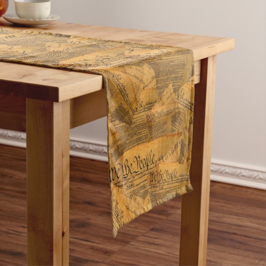 Chemin De Table Court La Constitution américaine (In Situ)