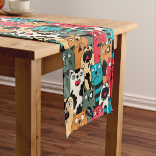 Chemin De Table Court La foule de chats