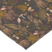 Chemin De Table Court Lapins et flore boisée Nappe (Coin)