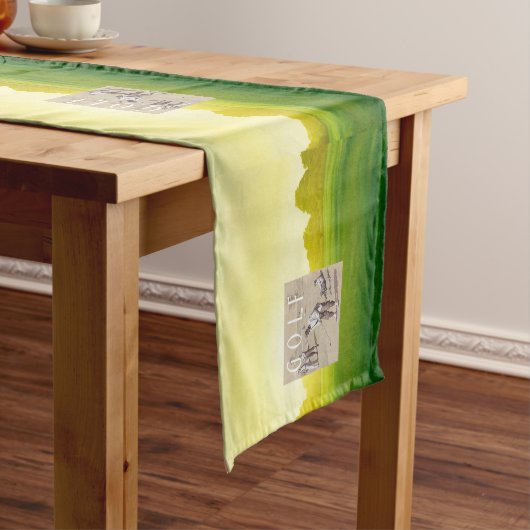 Chemin De Table Court Le DESSUS lie le golf (In Situ)