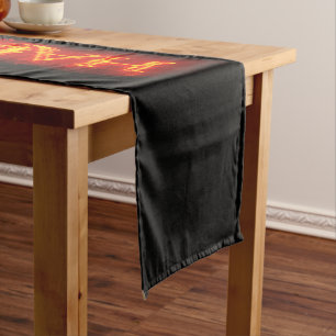 Chemin De Table Court Le lettrage massif enflammé d'Halloween de Slipper