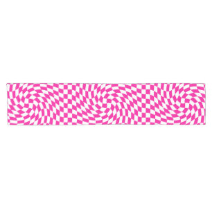 Chemin De Table Court Magenta rose & blanc déformé Chic À damiers Motif