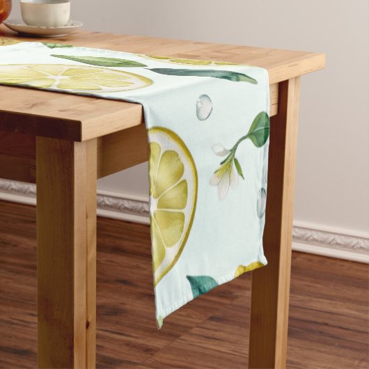 Chemin De Table Court Mariage moderne jaune citron floral script douche (In Situ)