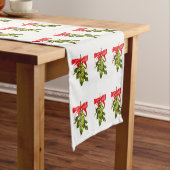 Chemin De Table Court mistletoe (In Situ)