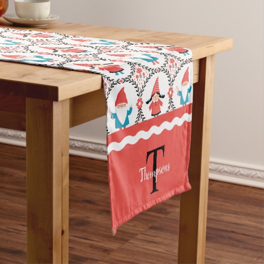 Chemin De Table Court Monogramme Gnome Table courte de Noël (In Situ)