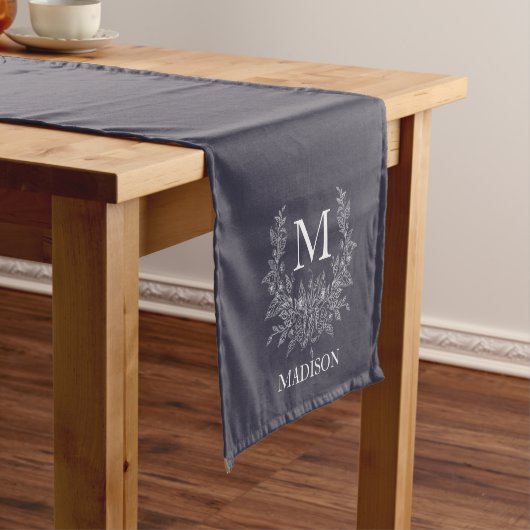 Chemin De Table Court Monogramme rustique personnalisé initial (In Situ)