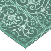 Chemin De Table Court Motif de défilement vert Sage (Coin)