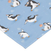 Chemin De Table Court Motif de patinage de pingouins (Coin)