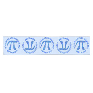 Chemin De Table Court Motif heureux de jour pi de symbole de Z du geek