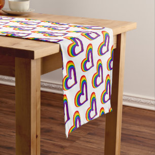 Chemin De Table Court Motif LGBTQ de coeur d'arc-en-ciel de gay pride de