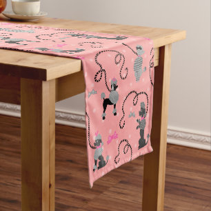 Chemin De Table Court Motif rose de jupe de caniche rétro et noir de le
