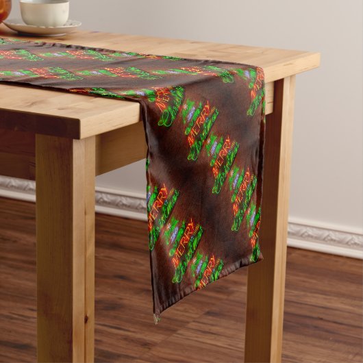 Chemin De Table Court Neon A Un Très Joyeux Noël (In Situ)