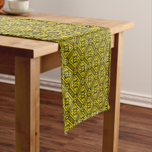 Chemin De Table Court Pattern de Medieval Yellow
