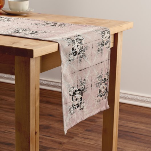 Chemin De Table Court Penser Pastel Twists Table Runner (In Situ)