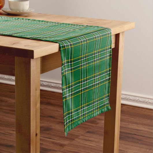 Chemin De Table Court Plaid vert irlandais (In Situ)