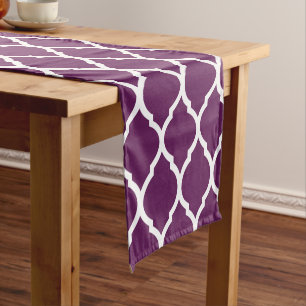Chemin De Table Court Plum violet Quatrefoil marocain