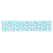Chemin De Table Court Pois blancs sur Baby Blue (Horizontal)