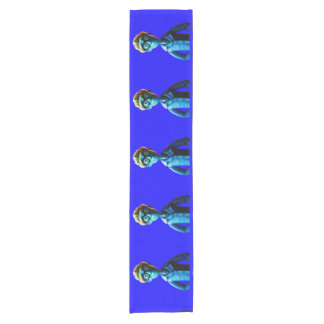 Chemin De Table Court "Qui vous regarde" Table Runner