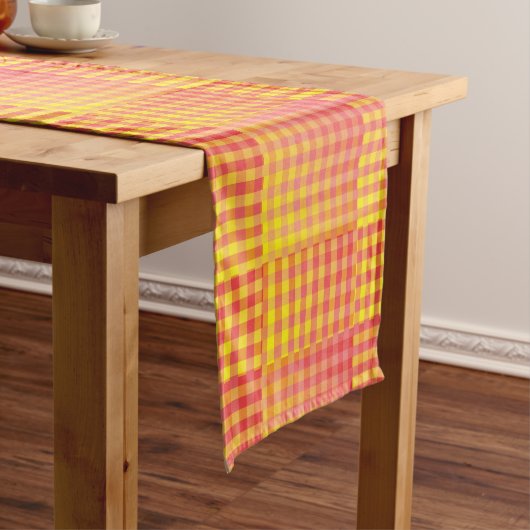 Chemin De Table Court Red Yellow Checker Abstract Pattern (In Situ)