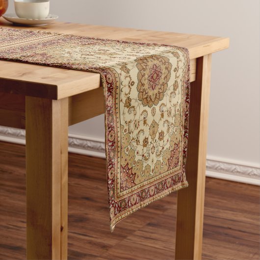 Chemin De Table Court Tapis perse rouge et tan (In Situ)