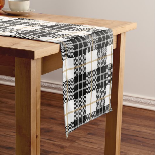 Chemin De Table Court Tartan Plaid noir et or (In Situ)