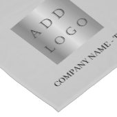 Chemin De Table Court Texte du logo de l'entreprise gris (Coin)