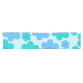 Chemin De Table Court Un design de fleurs cool ciel clair (Horizontal)