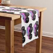 Chemin De Table Court Un Pink Monster Cartoon (In Situ)