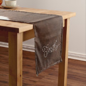 Chemin De Table Court Vachette Brown et blanche (In Situ)