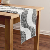 Chemin De Table Court vagues noires et blanches en pavé portugais (In Situ)