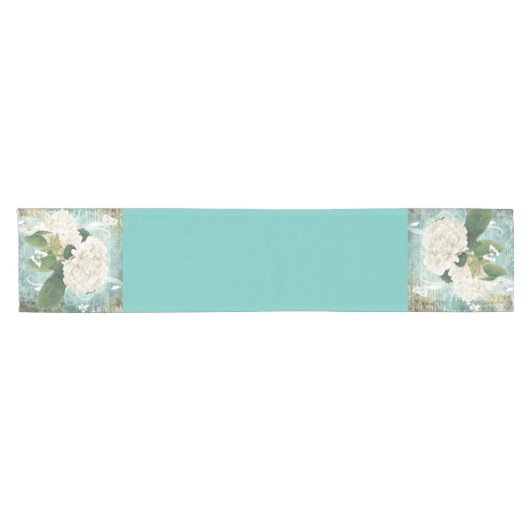 Chemin De Table Court White hydrangea (Horizontal)