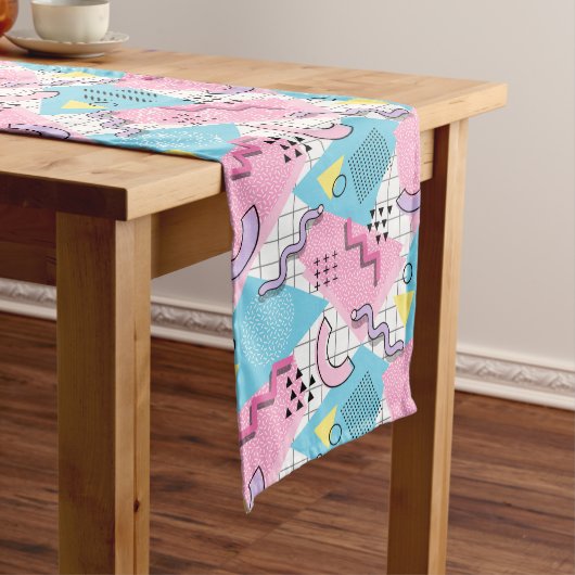 Chemin De Table Long 80's Memphis Active Pink Light Blue (In Situ)