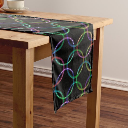 Chemin De Table Long Anneaux entrelacés 3D arc-en-ciel + vos idées (In Situ)