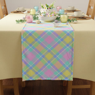 Chemin de table long carreaux pastel