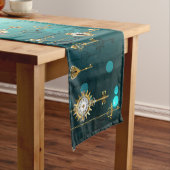Chemin De Table Long Clés squelettes antiques sur fond vert (In Situ)