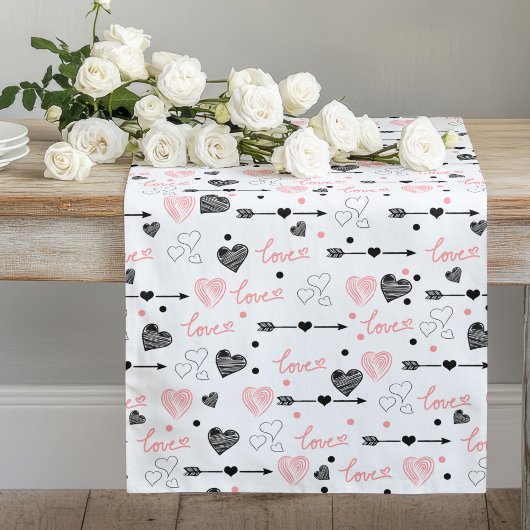 Chemin De Table Long Cœurs dessinés à la main Cadeau d'amour pour 25e a