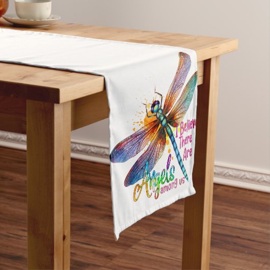 CHEMIN DE TABLE LONG COULEUR PASTEL JOLIMENT DRAGONFLY AVEC DIRE (In Situ)