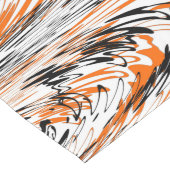 Chemin De Table Long Couleurs Bengale Lignes Orange et Noires Ondulées (Coin)